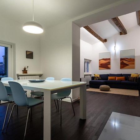 Arela Apartment เวโรนา ภายนอก รูปภาพ