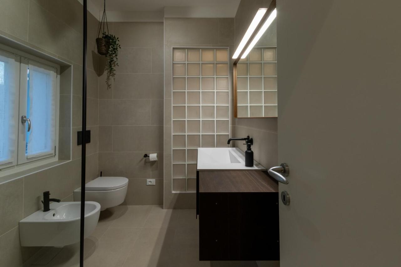 Arela Apartment เวโรนา ภายนอก รูปภาพ