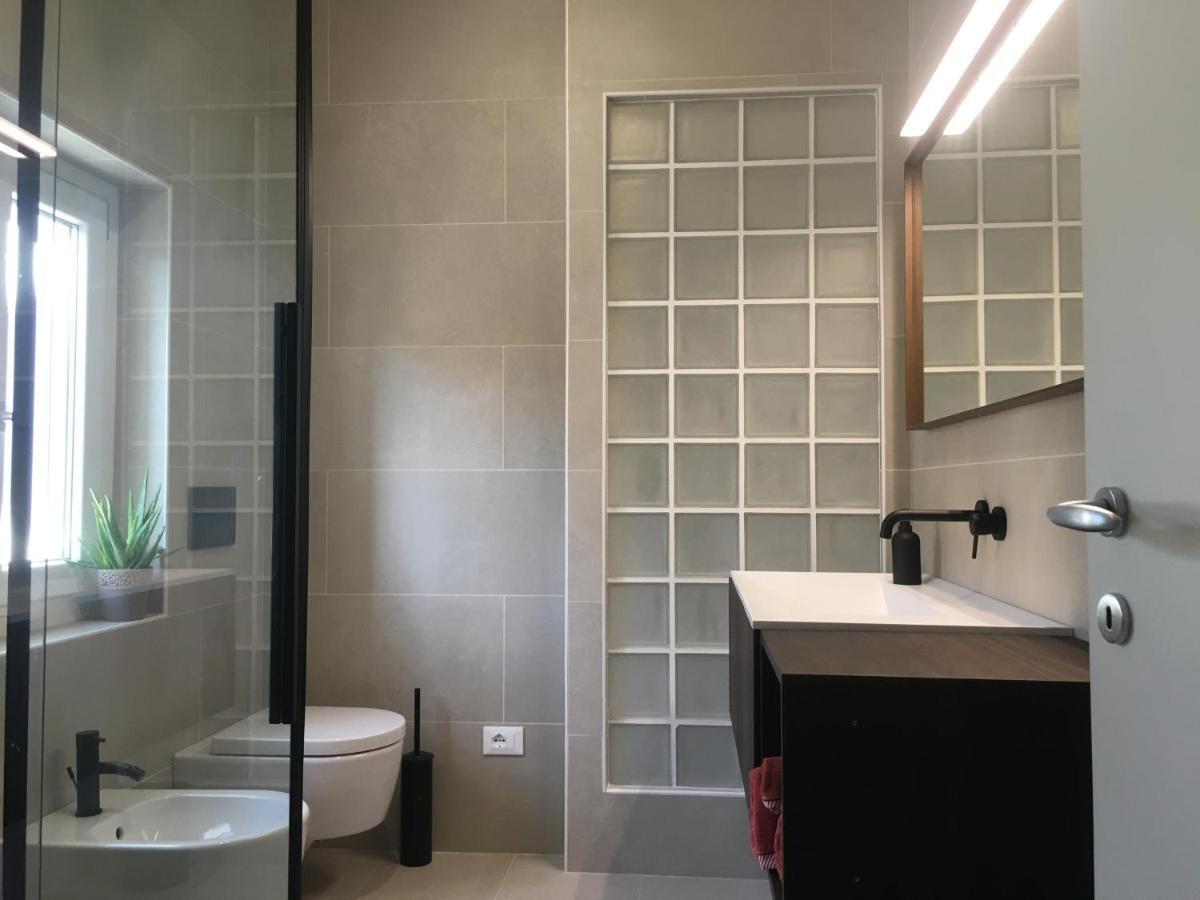 Arela Apartment เวโรนา ภายนอก รูปภาพ